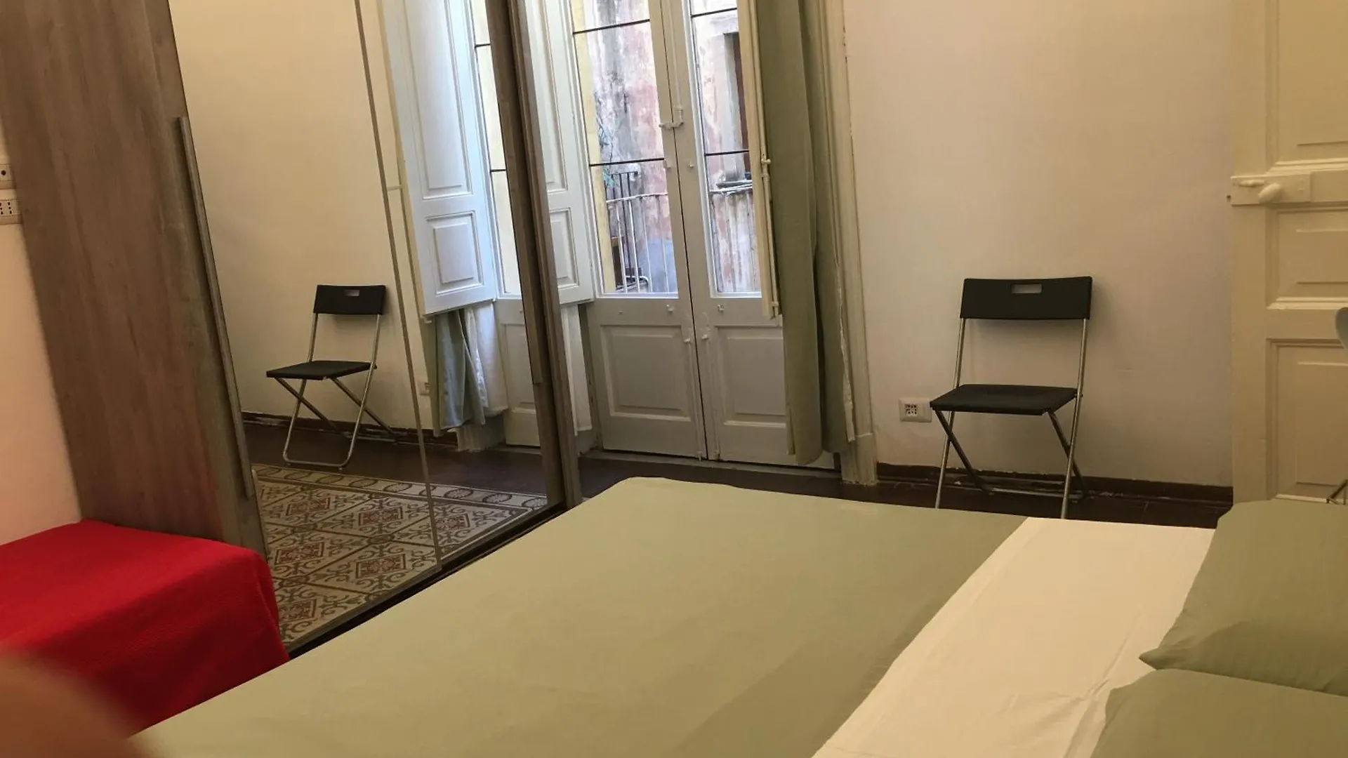 Bohemian Apartment Terrace Downtown Catania-Fontanarossai nemzetközi repülőtér 0*,