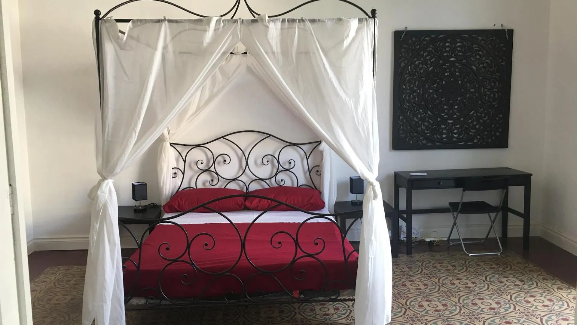 Bohemian Apartment Terrace Downtown Catania-Fontanarossai nemzetközi repülőtér
